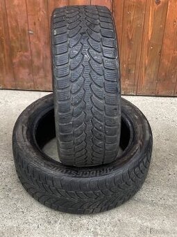 2x Bridgestone 235/50r17 zimní