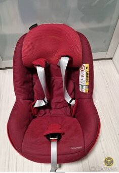Maxi-Cosi 2way Pearl včetně isofix základny
