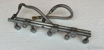 Vstřikovací rampa (lišta) Audi Coupe 2.3 20V (motor 7A)