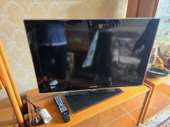 Televize zn. SAMSUNG, úhlopříčka 80 cm