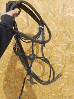 Bezudidlova uzdecka s otezemi,nova