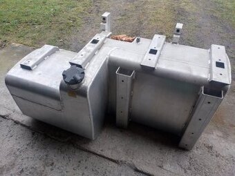 Palivová nádrž volvo