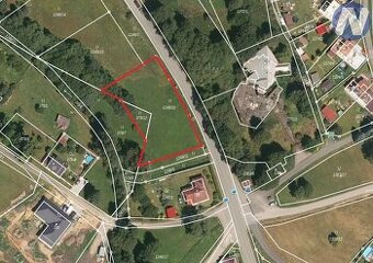 Leptač, stavební parcela