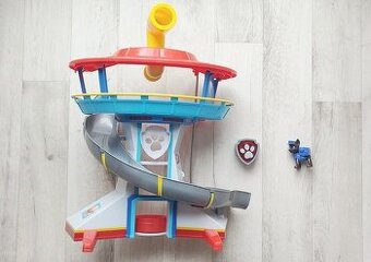 KONTROLNÍ VĚŽ Paw Patrol s periskopem, výtahy, originál
