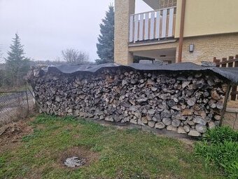 Palivové dřevo suché