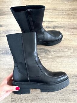 Geox dámské černé kožené kotníkové boty Spherica vel 38 - 39