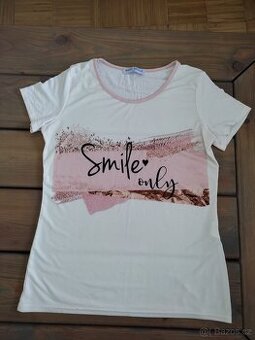 Dámské bílé tričko velikost S