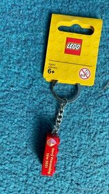 LEGO Přívěsek klíčenka červená Nový processing tým 2021 Nové