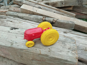 Staré hračky, traktor Zetor 15 - GUMOTEX rok 1969 - 1
