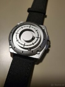 Nové unisex magnetické hodinky se 2 řemínky (ciferník 42 mm)