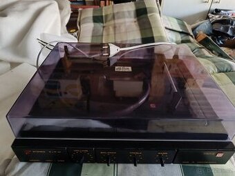 Gramofon Tesla NZC 040
