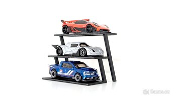3D tištěný stojánek na Hot Wheels (JENOM STOJANEK BEZ AUT)