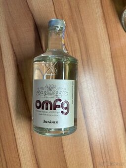 Alkohol, rum, whisky, gin, champagne