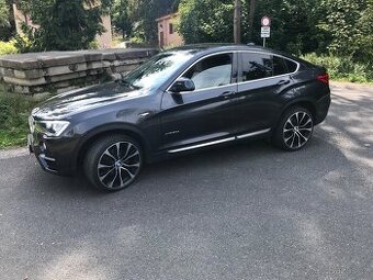 Originál BMW STYLE 599 + pneumatiky PIRELLI P ZERO E