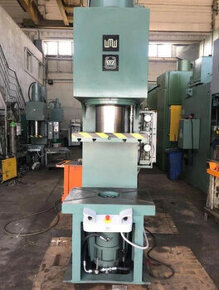 Lisy - hydraulické PYE 160 S1