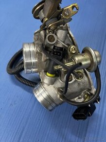 Klapky sání motoru Aprilia RSV1000R Factory