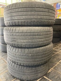 Letní pneu 215/60 R16