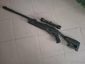Vzduchovka Hatsan sniper s optikou 4x32