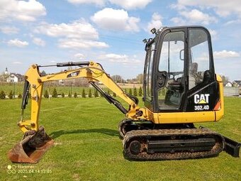 Minibagr Cat 302.4, 2013.r.v.