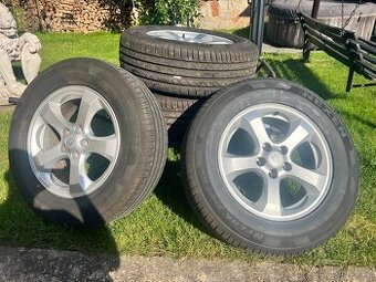 Kola nové pneu 235/65 R17
