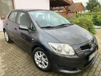 Toyota Auris 1.4 D‑4D, 66 kW, 2008