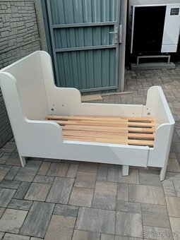 Prodám rostoucí postel 80cm x 200cm