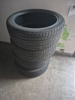 235/45/20 zimní GRIPMAX STATURE M/S