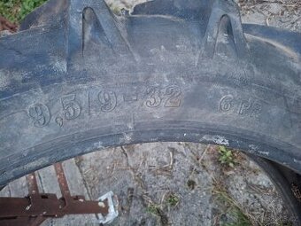Pneu 9.5/9-32