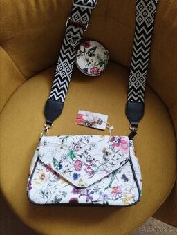 Nová kabelka s peněženkou,popruh