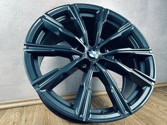 TOP kola R20 BMW X5 G05 style 740M