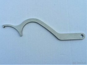 Klíč na seřizování zadního tlumiče DNM