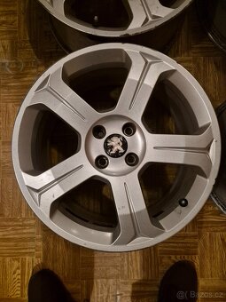 Predam 4 hliníkové kolá Original peugeot 308 lincanbur 4x108