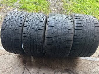 4 zimní Pirelli 2x235/35R19 a 2x295/30R19