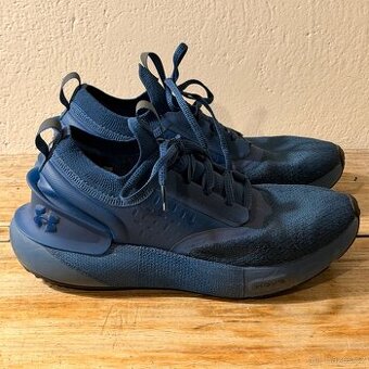 Boty UNDER ARMOUR 42