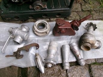 prodám různé hasičské vybavení, autosoučástky, plechové nádr