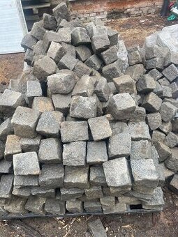 Žulové kostky 10x10 cm