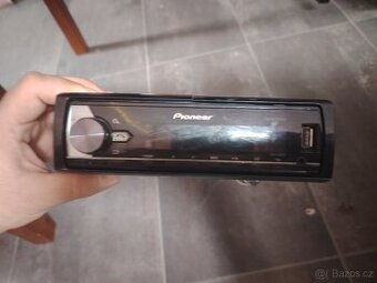 Autorádio Pioneer