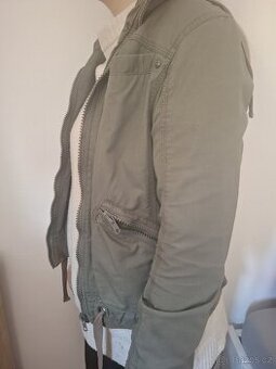 Jarní dámská bunda