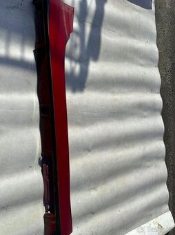 Mazda MX5 ND, pravý kryt prahu