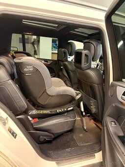 Autosedačka Britax Römer Dualfix -otočná