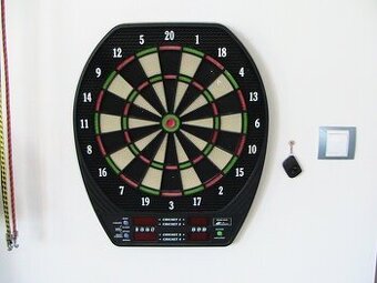 Digitální terč na šipky + šipky