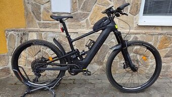 Karbonové, celoodpružené horské elektrokolo e-MTB