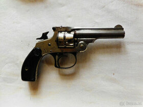 Revolver Smith a Wesson, ráže 32