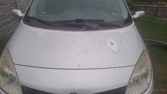 Kapota Renault Scénic 2