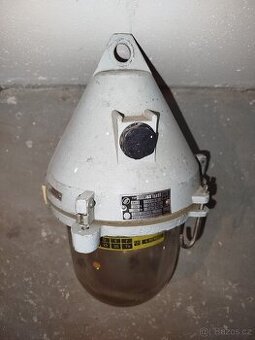 Industriální lampa do výbušného prostředí šedá