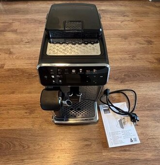 Automatický kávovar Philips Series 5400 LatteGo EP5446/70