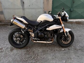Triumph Speed Triple 1050