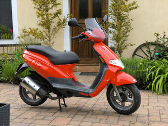 Skůtr Derbi Atlantis - 1
