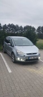Ford s Max 7 míst
