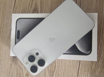 iPhone 15 Pro Max 256gb titanium Silver
